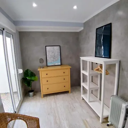 Lisbon Short Apartment